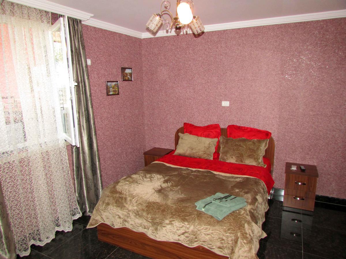 Hotel Gold Tbilisi Ngoại thất bức ảnh
